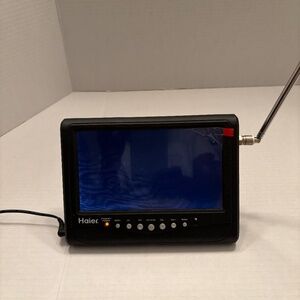 Haier 7" Digital LCD TV (HLT71) - Complete W/Case, Remote, And Cords - Tested